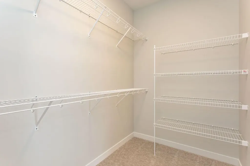 17 Tindale Place Red Deer AB T4P 0T8