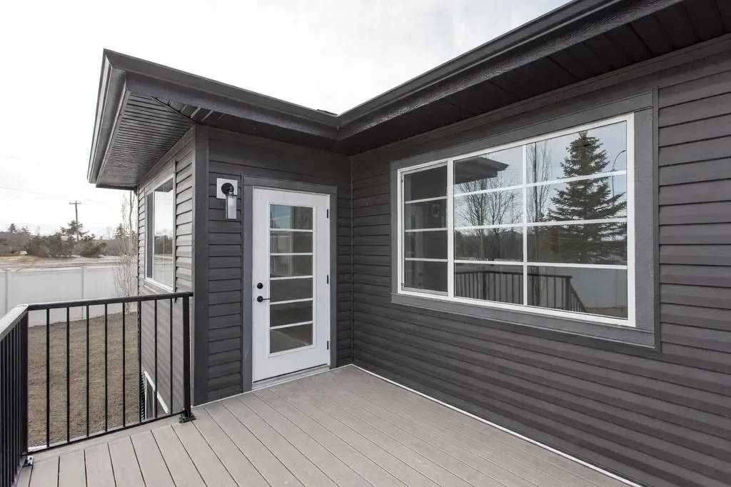 17 Tindale Place Red Deer AB T4P 0T8