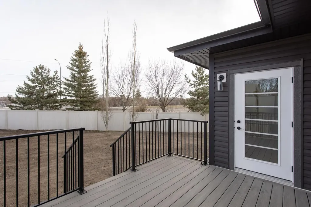 17 Tindale Place Red Deer AB T4P 0T8