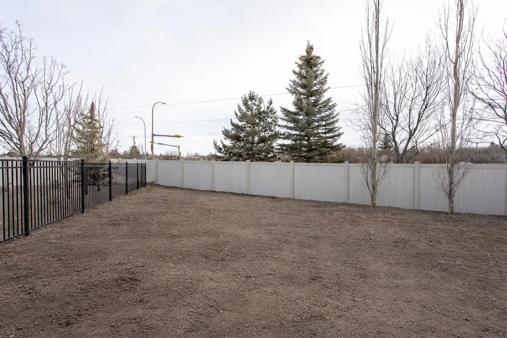 17 Tindale Place Red Deer AB T4P 0T8