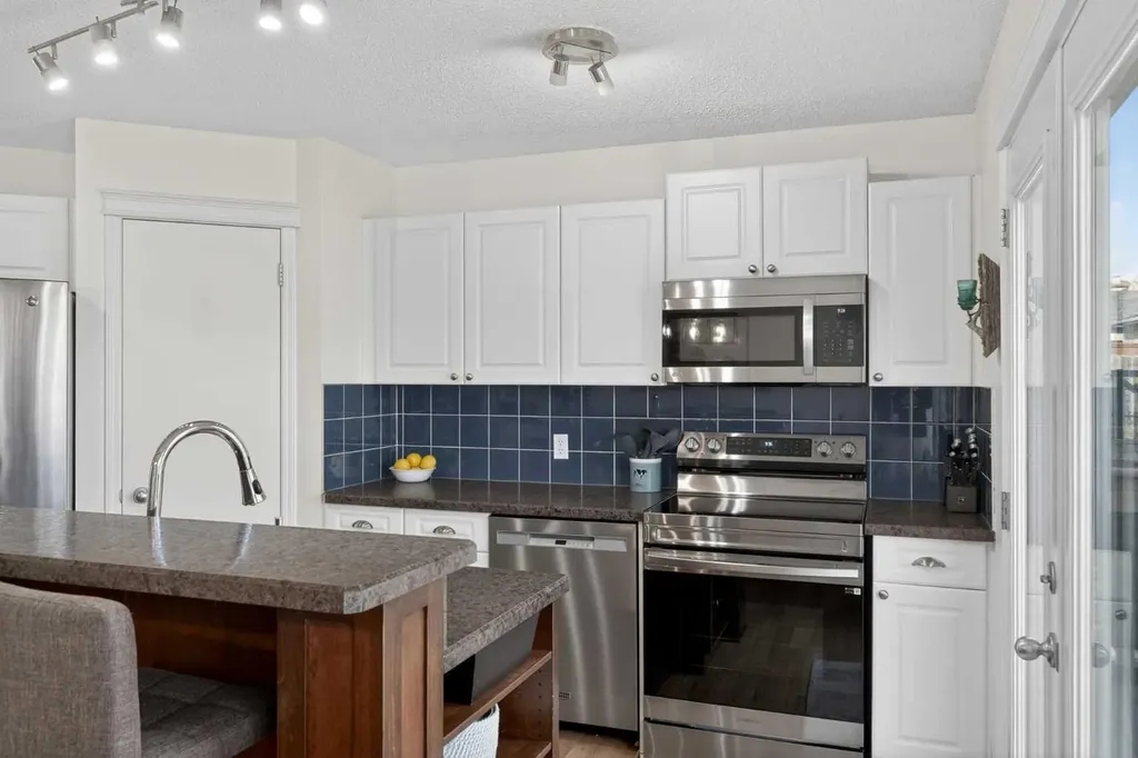 54 Tuscany Valley Rise NW Calgary AB T3L 2J1