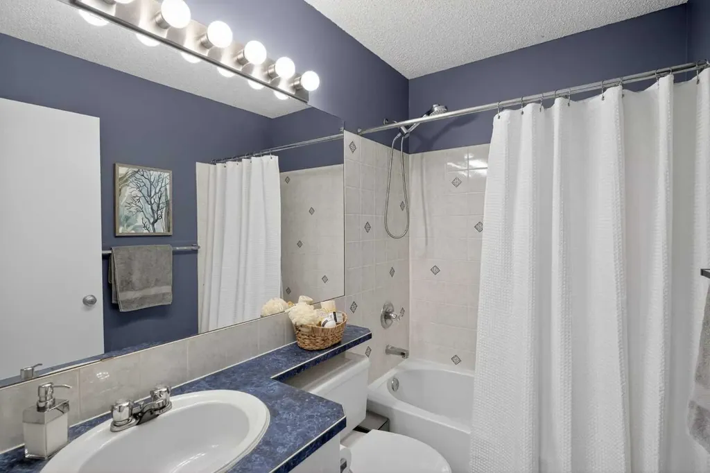 54 Tuscany Valley Rise NW Calgary AB T3L 2J1