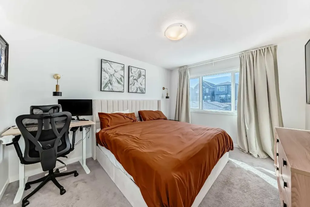 455 Tekarra Drive NW Calgary AB T3R 2G3