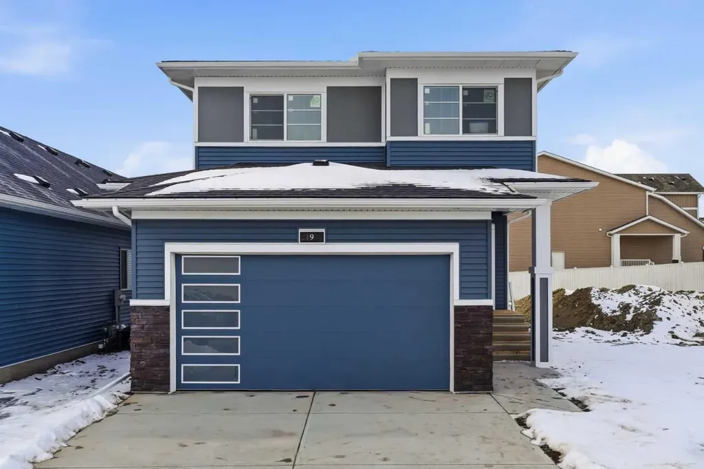 9 Bayview Mews SW Airdrie AB T4B 5P1