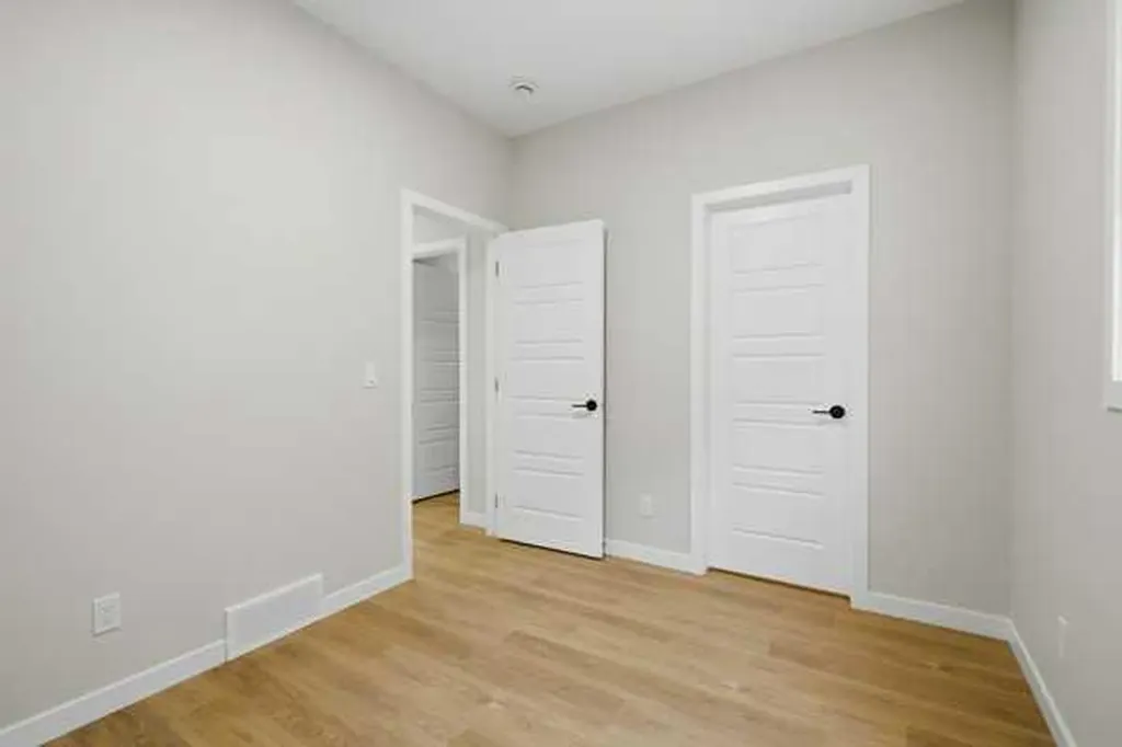 9 Bayview Mews SW Airdrie AB T4B 5P1