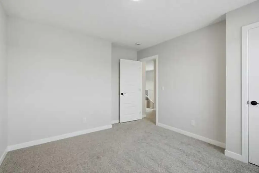 9 Bayview Mews SW Airdrie AB T4B 5P1
