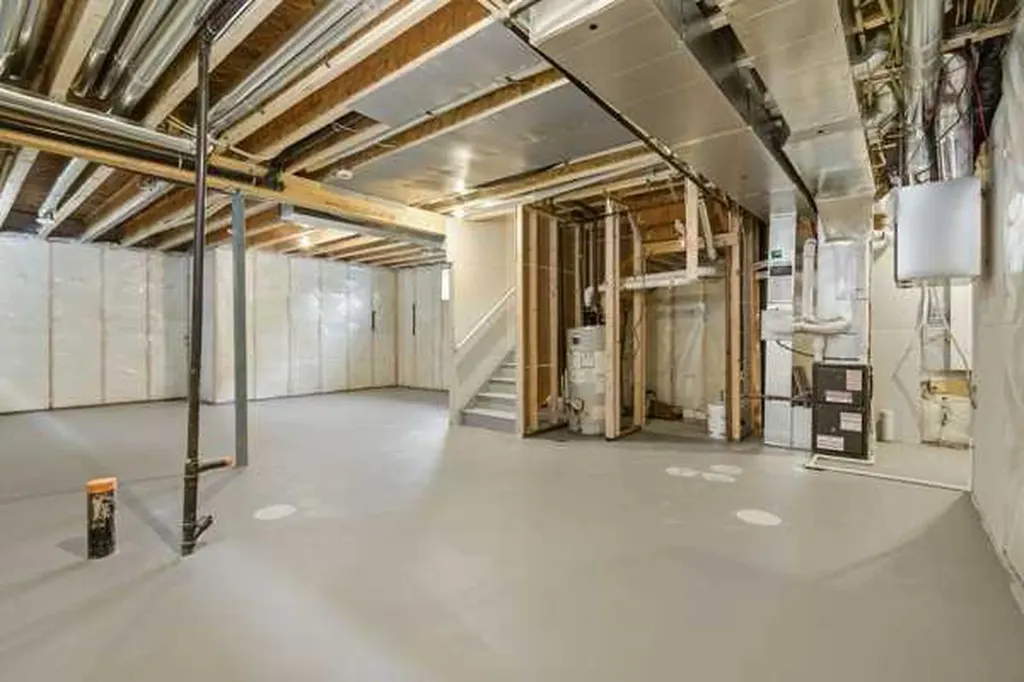 9 Bayview Mews SW Airdrie AB T4B 5P1