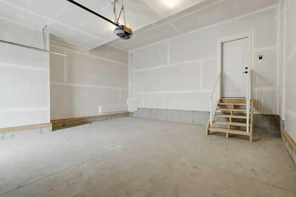 9 Bayview Mews SW Airdrie AB T4B 5P1