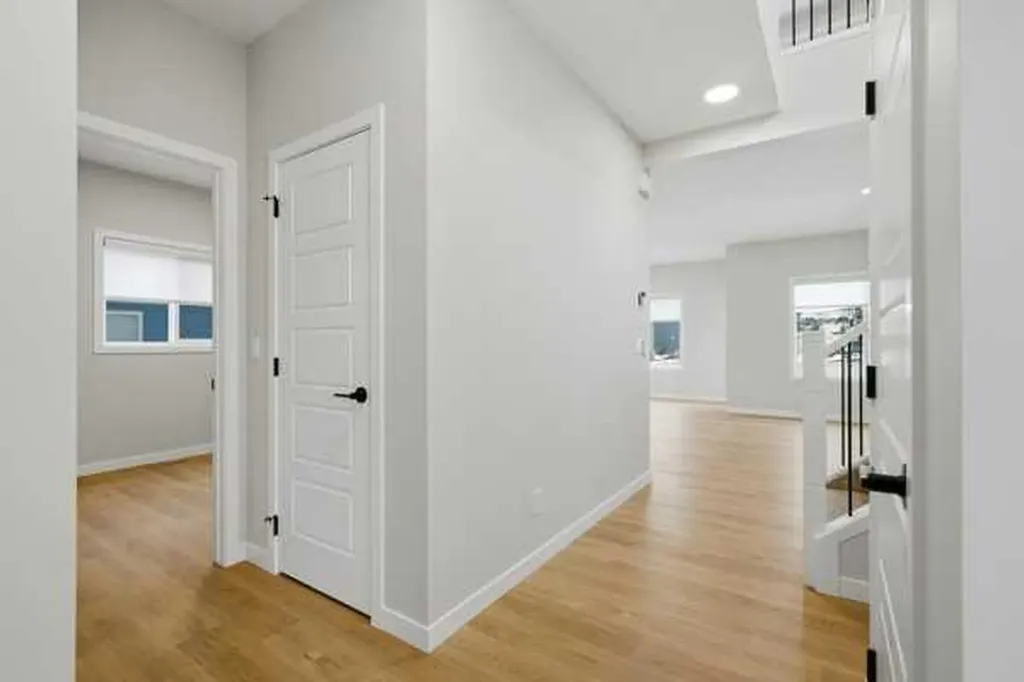 9 Bayview Mews SW Airdrie AB T4B 5P1