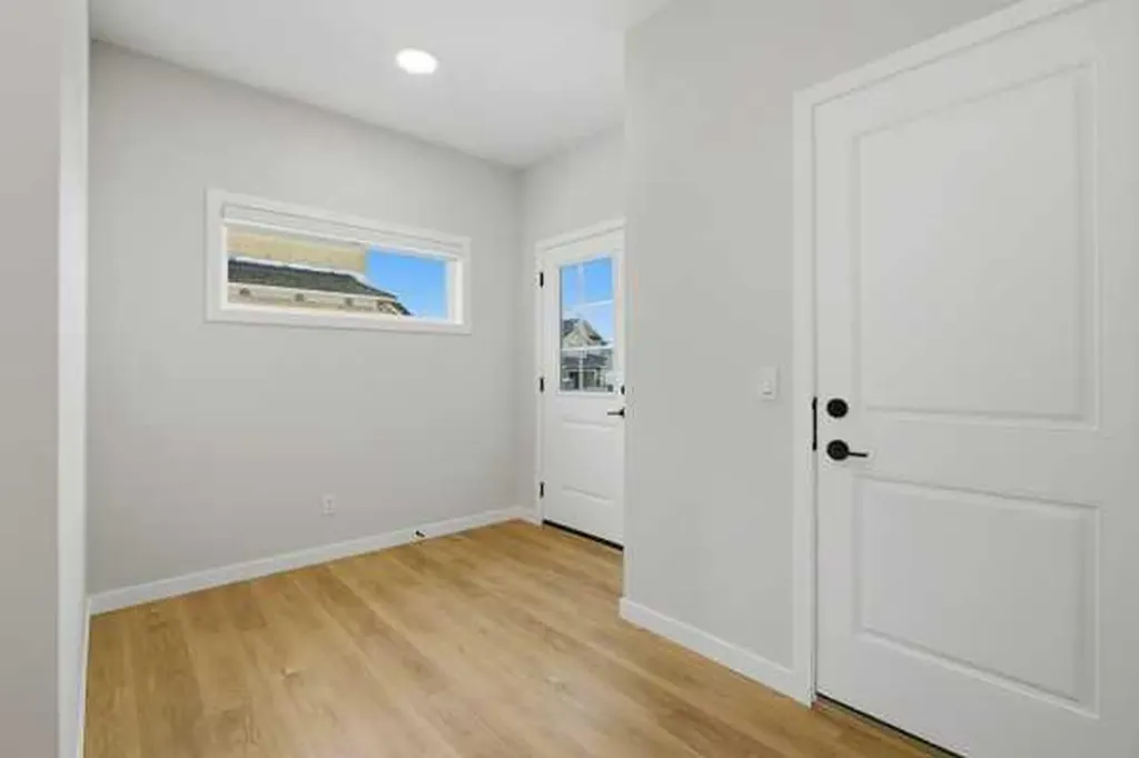 9 Bayview Mews SW Airdrie AB T4B 5P1