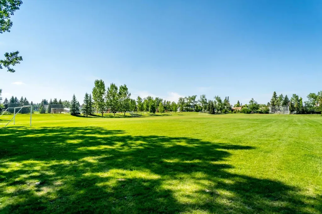 2305 Richmond Road SW Calgary AB T2E 5E3