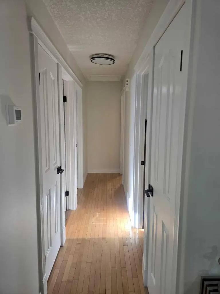 3503 48 Street NE Calgary AB T1Y 1S3