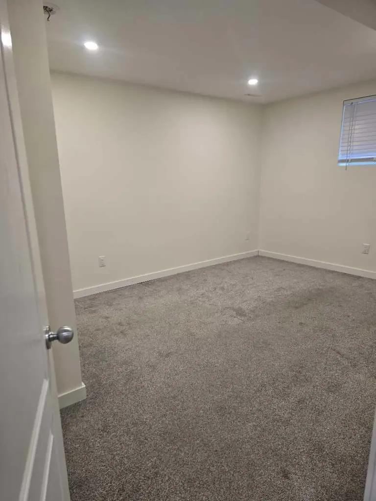 3503 48 Street NE Calgary AB T1Y 1S3