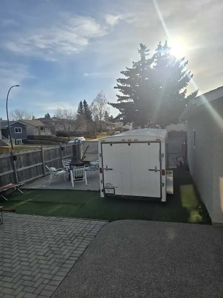 3503 48 Street NE Calgary AB T1Y 1S3