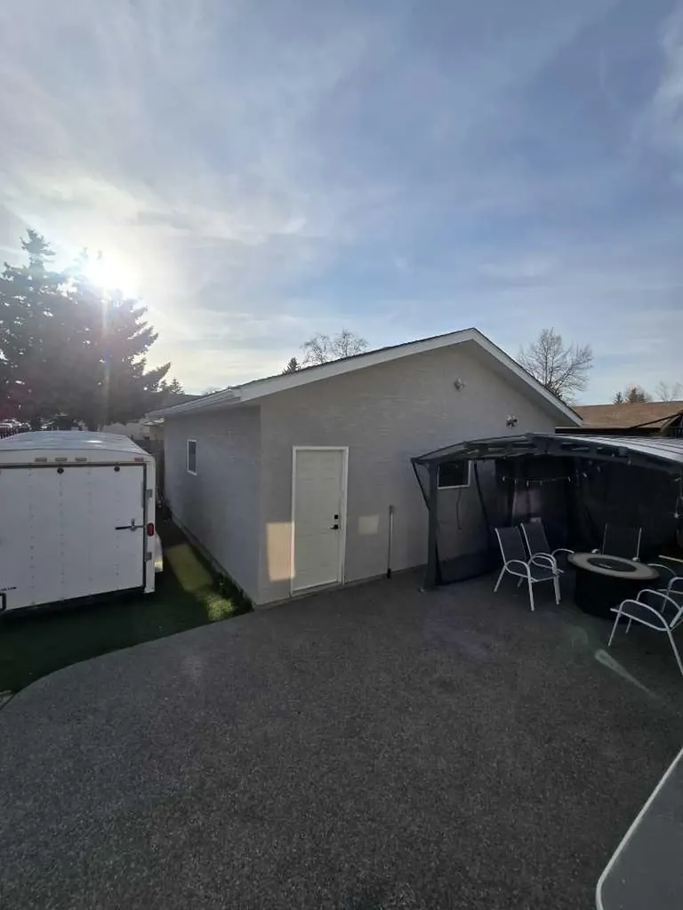 3503 48 Street NE Calgary AB T1Y 1S3