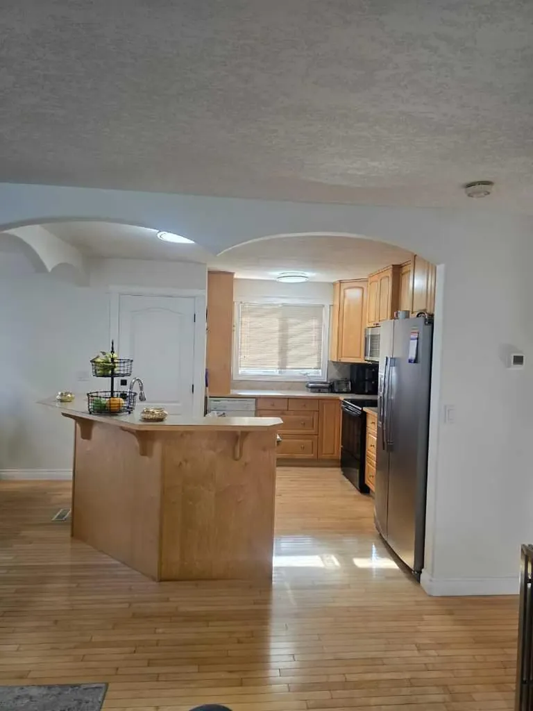 3503 48 Street NE Calgary AB T1Y 1S3
