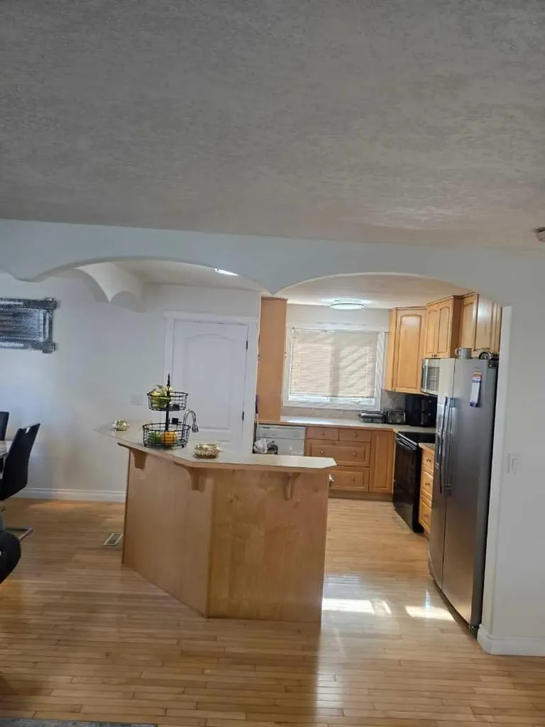 3503 48 Street NE Calgary AB T1Y 1S3
