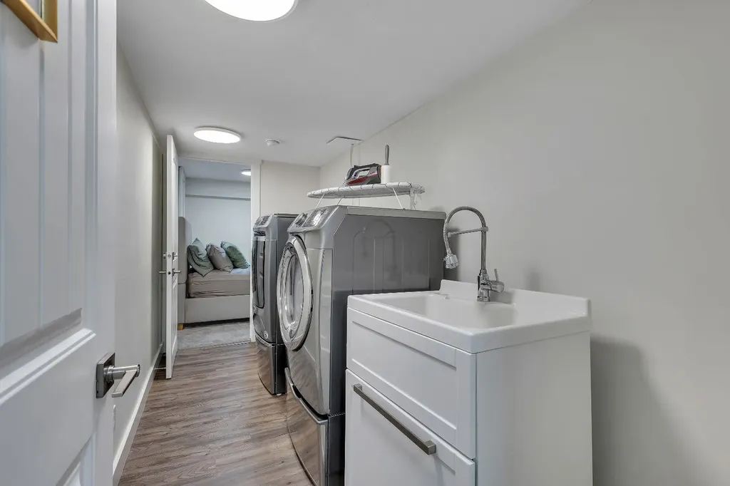 3 Cardiff Drive NW Calgary AB T2K1R4