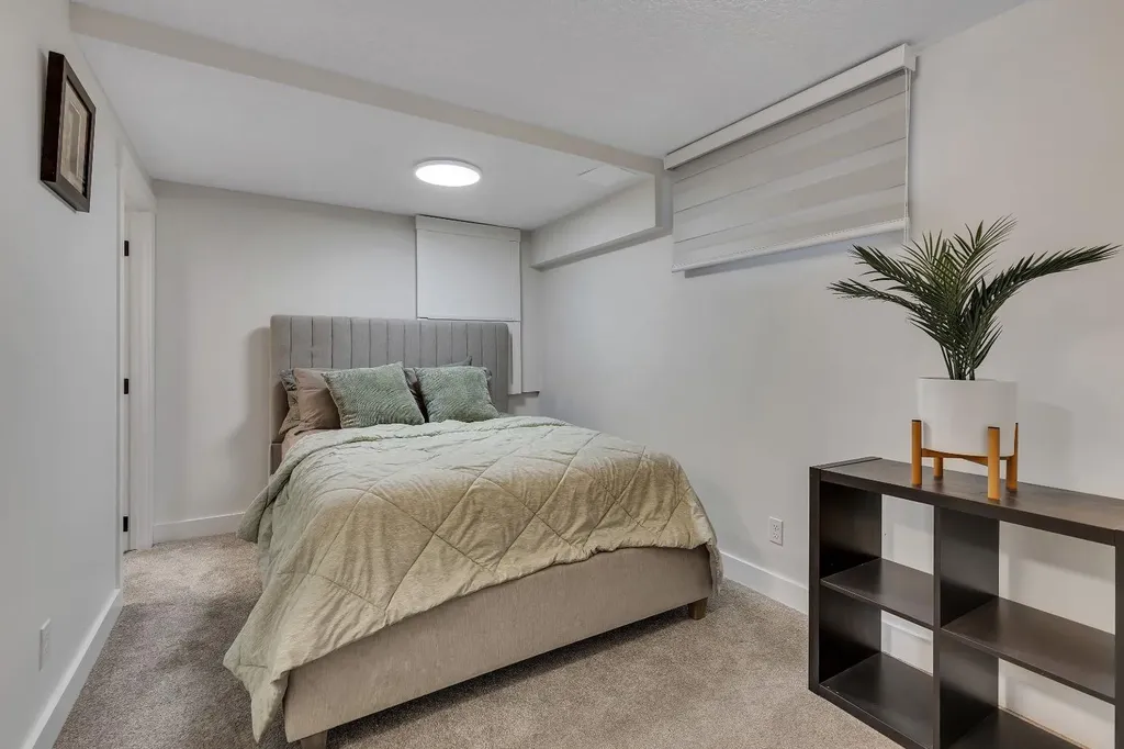 3 Cardiff Drive NW Calgary AB T2K1R4