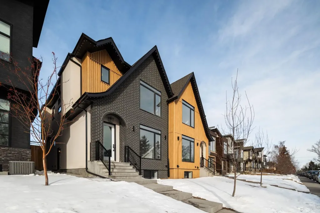 2229 36 Street SW Calgary AB T3E 2Z3