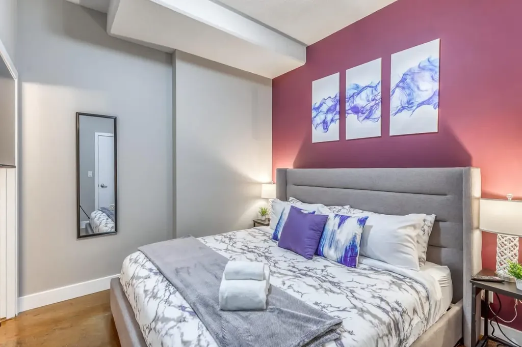 135 13 Avenue SW Calgary AB T2R 0V5