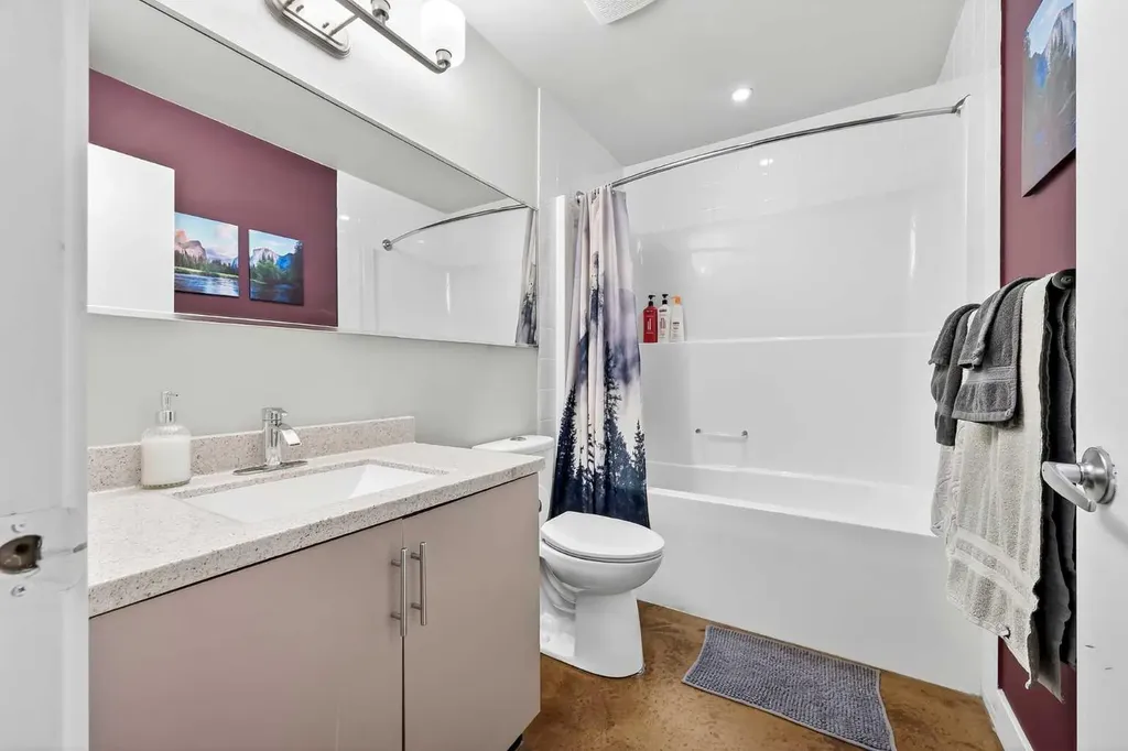 135 13 Avenue SW Calgary AB T2R 0V5