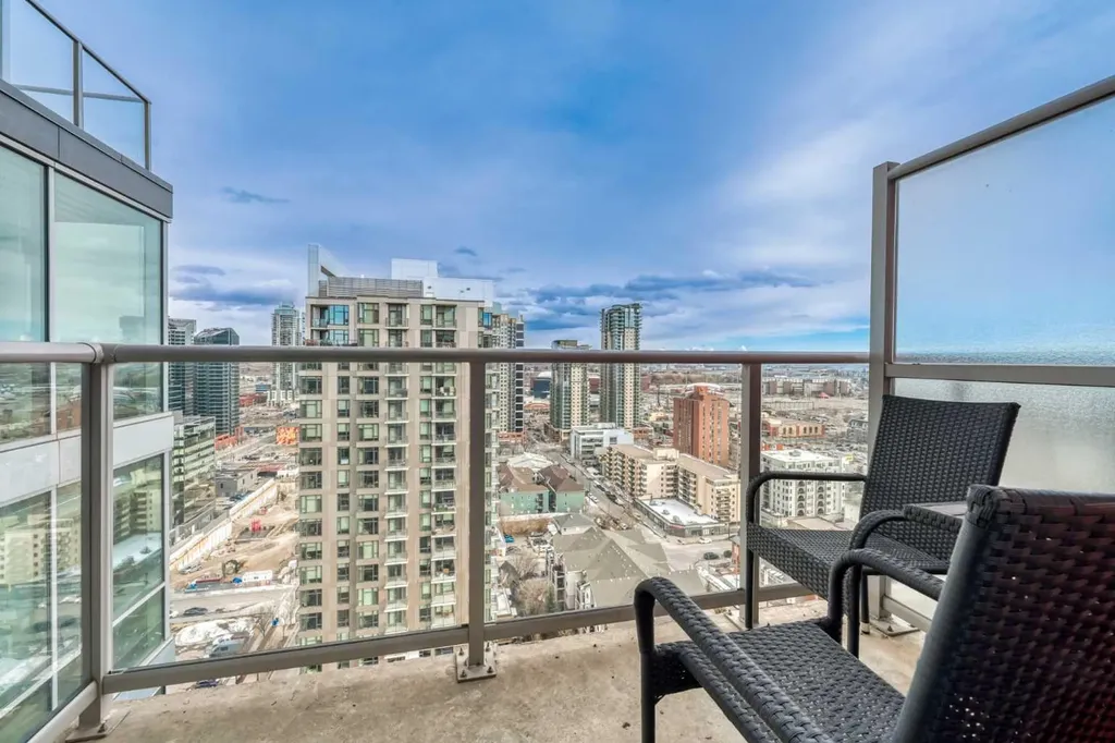 135 13 Avenue SW Calgary AB T2R 0V5