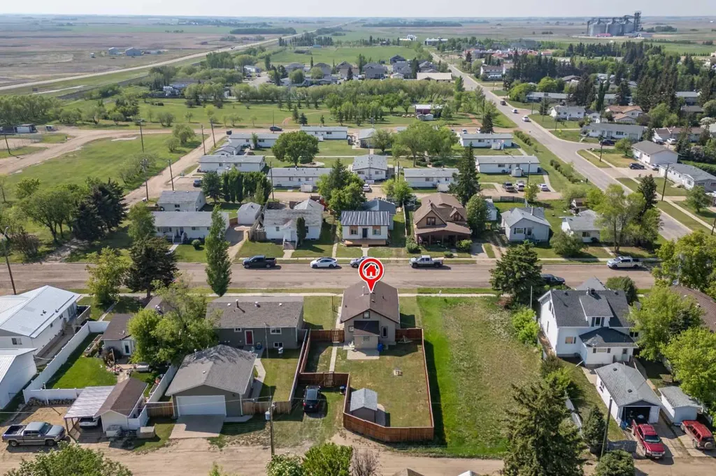 5025 54 Street Daysland AB T0B 1A0