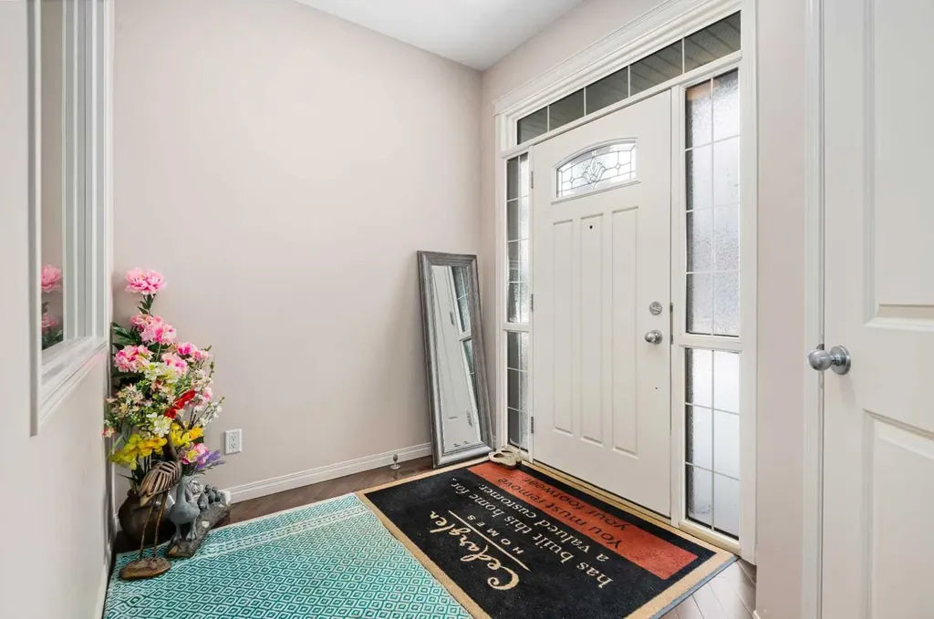 79 Pantego Way NW Calgary AB T3k0K6