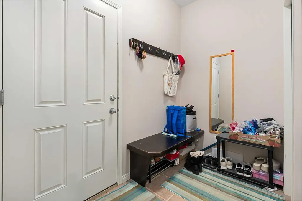 79 Pantego Way NW Calgary AB T3k0K6
