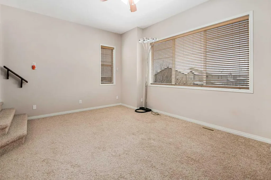 79 Pantego Way NW Calgary AB T3k0K6
