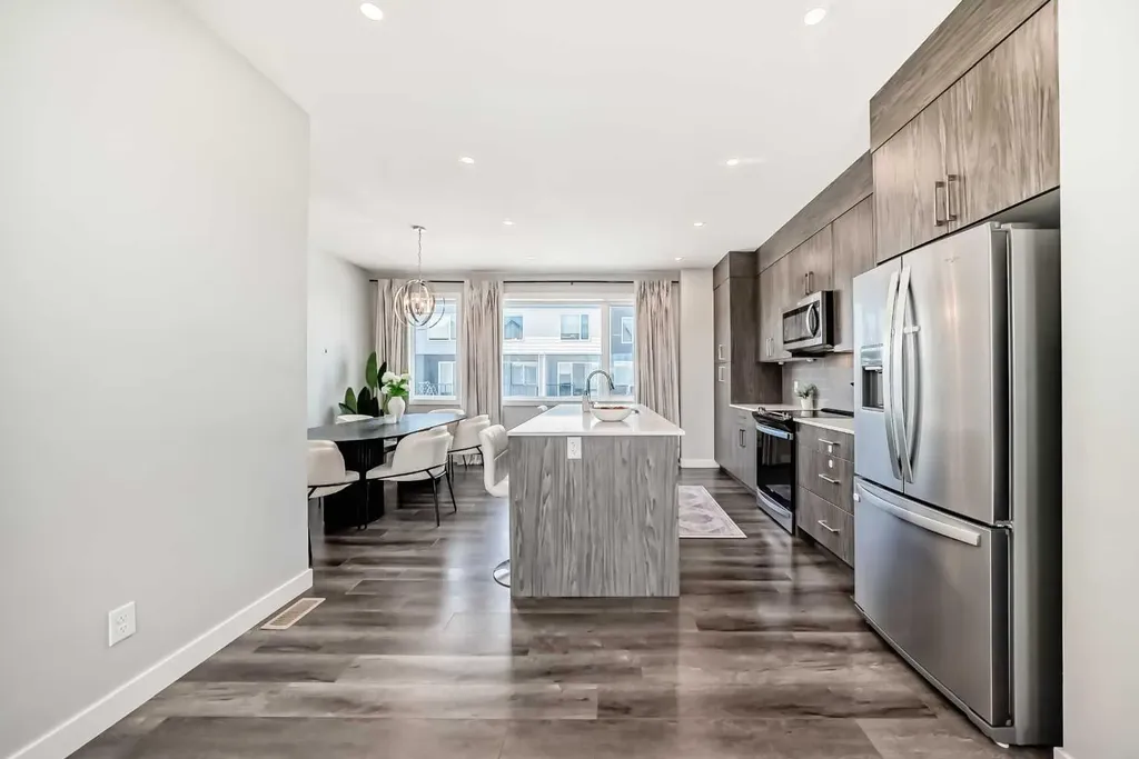 413 Skyview Ranch Circle NE Calgary AB T3N 1Y8