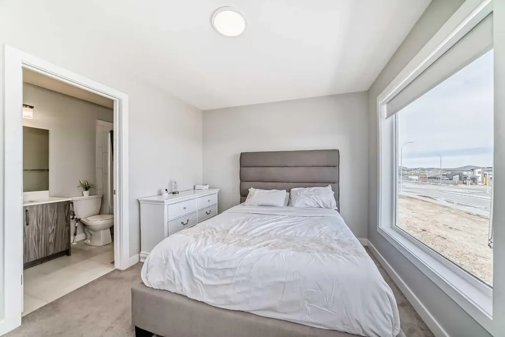 413 Skyview Ranch Circle NE Calgary AB T3N 1Y8