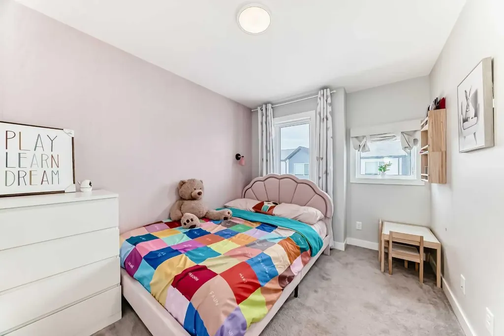 413 Skyview Ranch Circle NE Calgary AB T3N 1Y8