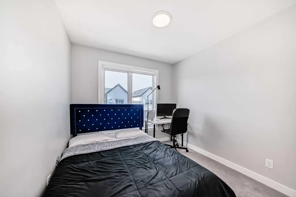 413 Skyview Ranch Circle NE Calgary AB T3N 1Y8