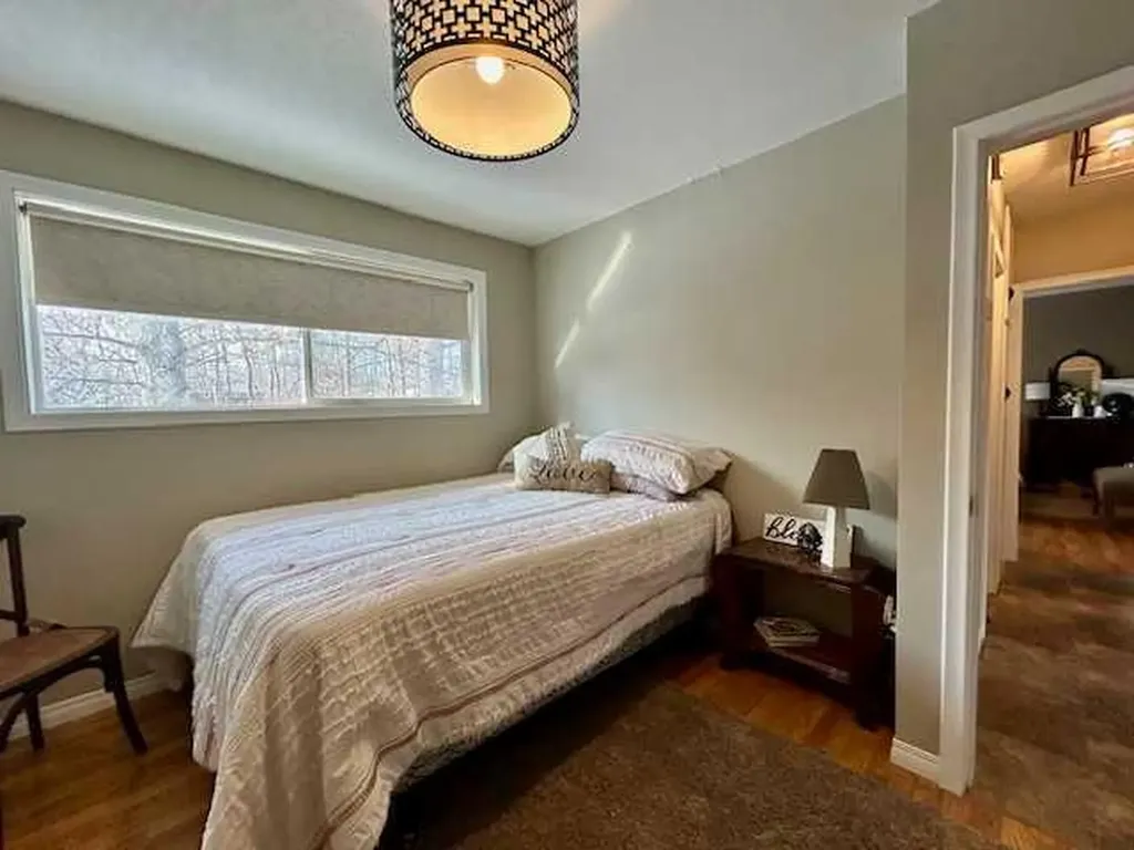 502 Plover Close Pelican Point AB T0B 0H0