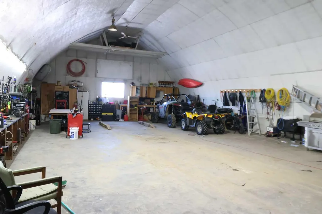 115054 Rr 103 Bow Island AB T0K 0G0
