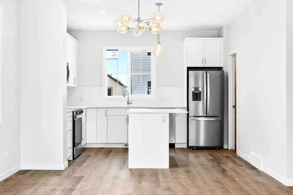 40 Creekside Way SW Calgary AB T2X 6E2