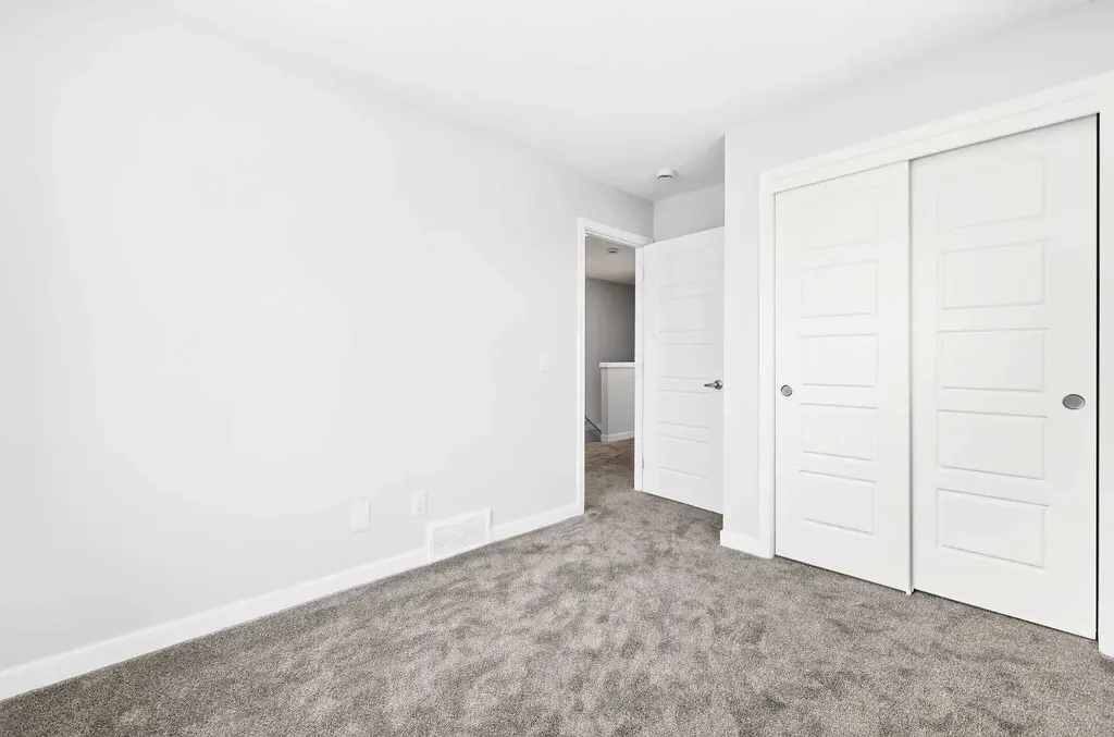 40 Creekside Way SW Calgary AB T2X 6E2