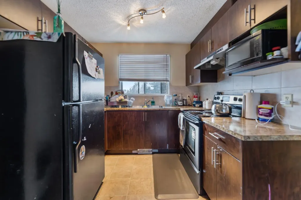 48 Falton Way NE Calgary AB t3j1k4