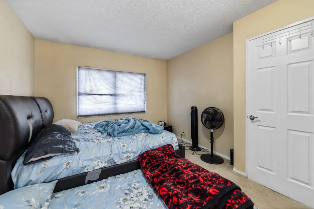 48 Falton Way NE Calgary AB t3j1k4