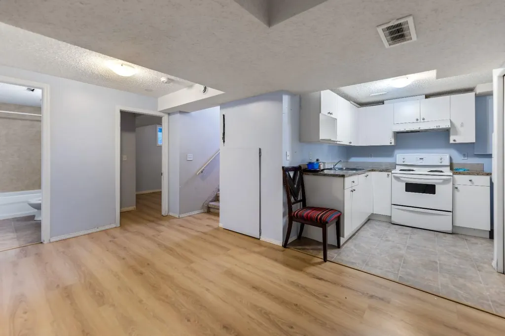 48 Falton Way NE Calgary AB t3j1k4