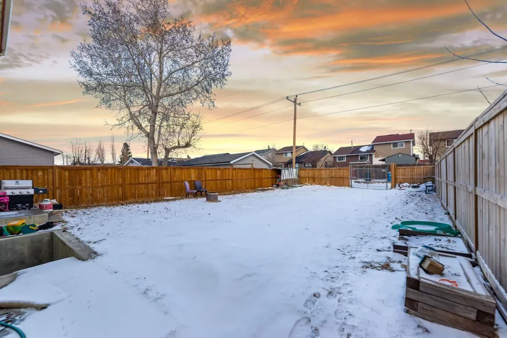 48 Falton Way NE Calgary AB t3j1k4