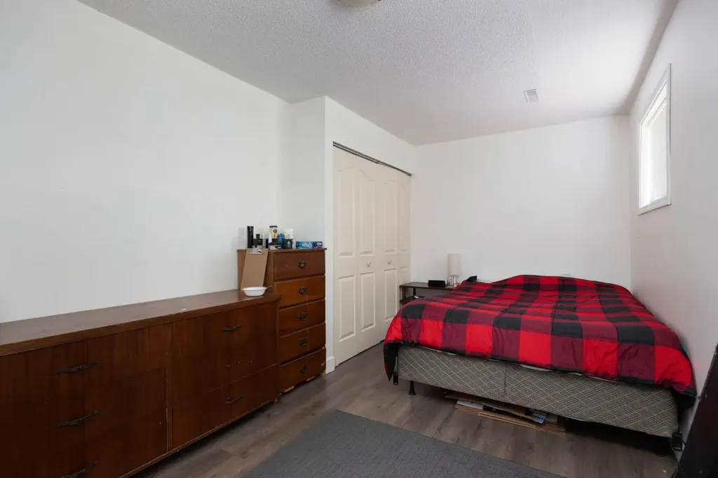 173 Oaks Crescent Fort Mcmurray AB T9K 1P9