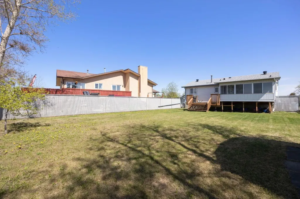 173 Oaks Crescent Fort Mcmurray AB T9K 1P9