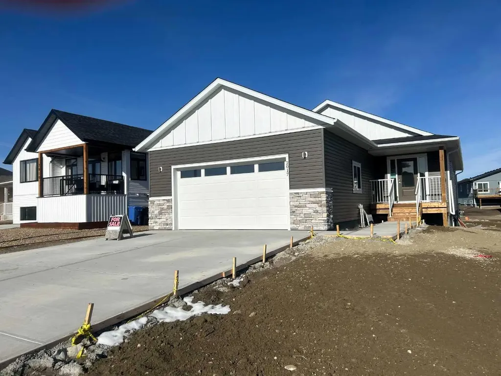2017 30 Avenue Nanton AB T0L 1R0
