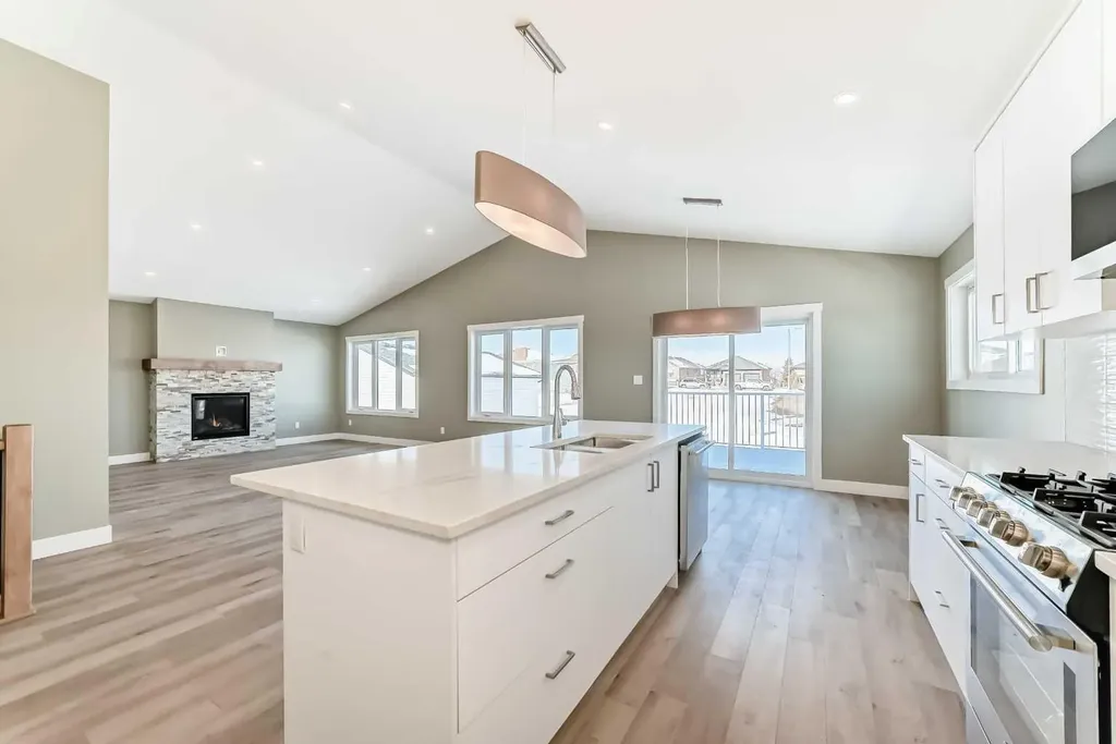 2017 30 Avenue Nanton AB T0L 1R0