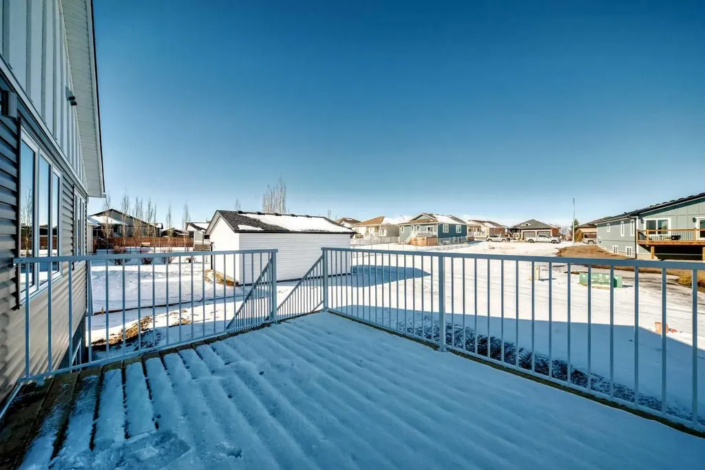 2017 30 Avenue Nanton AB T0L 1R0