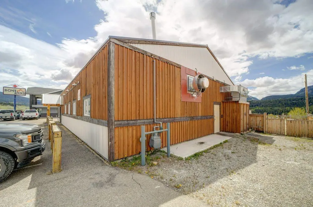 8510 19 Avenue Coleman AB T0K 0M0