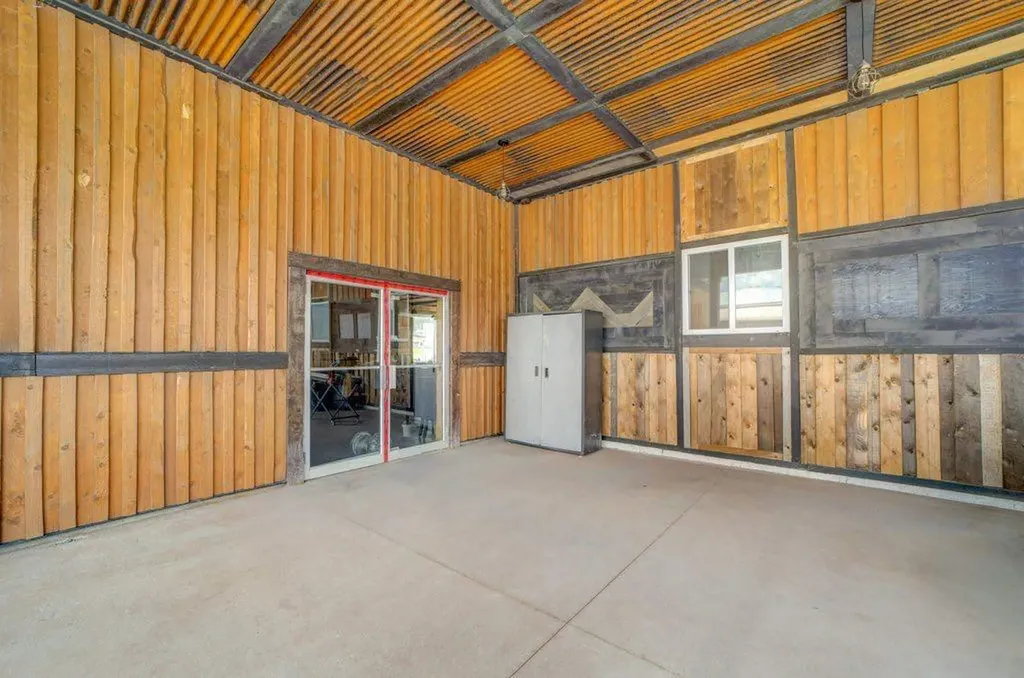 8510 19 Avenue Coleman AB T0K 0M0